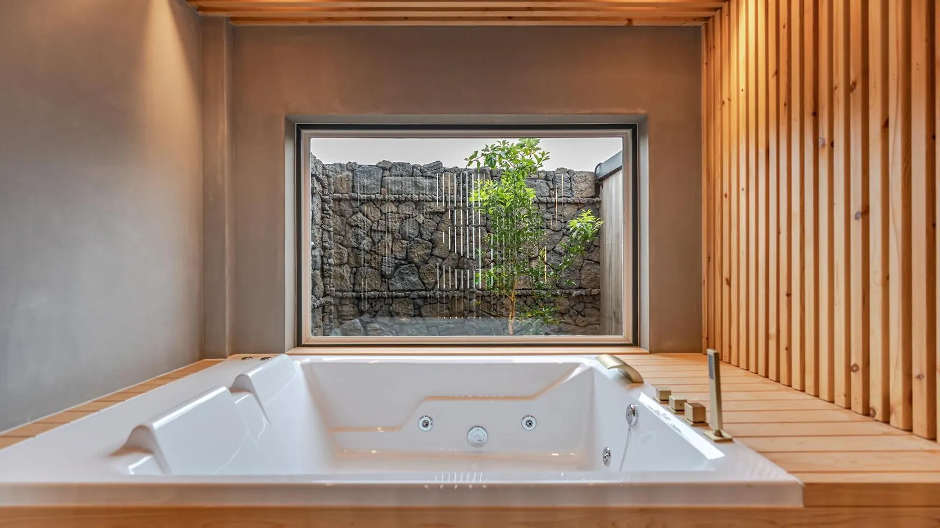Le Village Aewol G Jeju